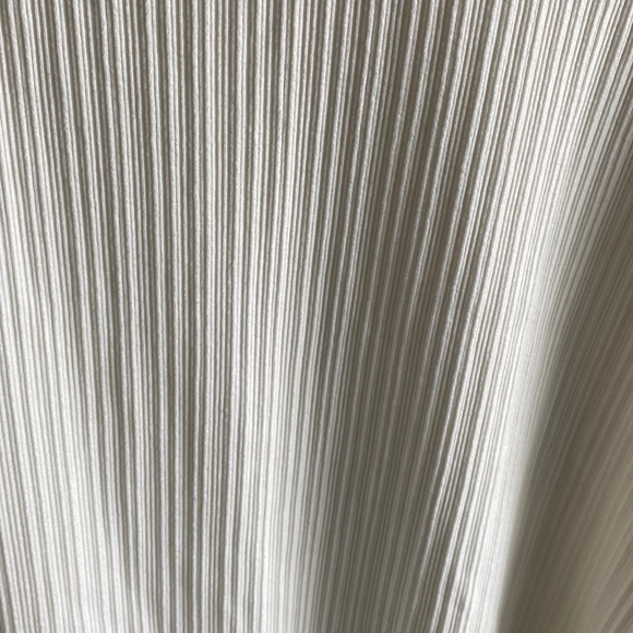 NWT - White Cap Sleeve Textured Crew from Nine West Size XXL - Picture 2 of 4